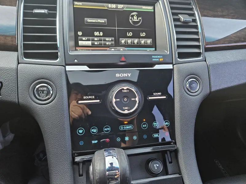 Ford Taurus