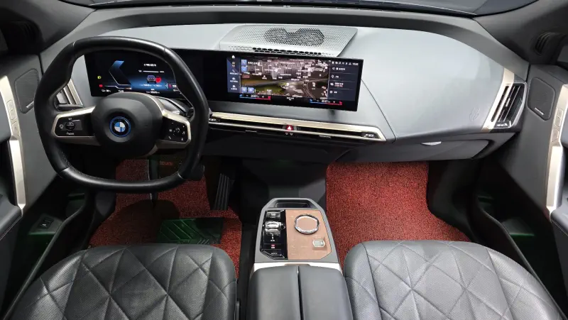 BMW iX