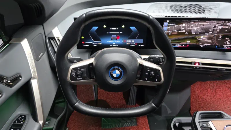 BMW iX