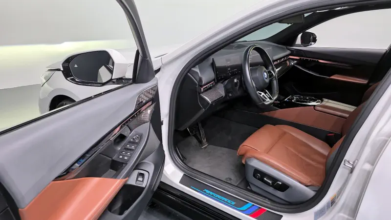 BMW i5