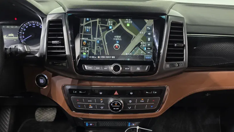 SsangYong Rexton Sports Khan