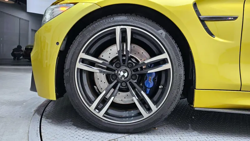BMW M4