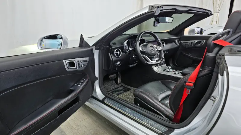 Mercedes-Benz SLC-Class