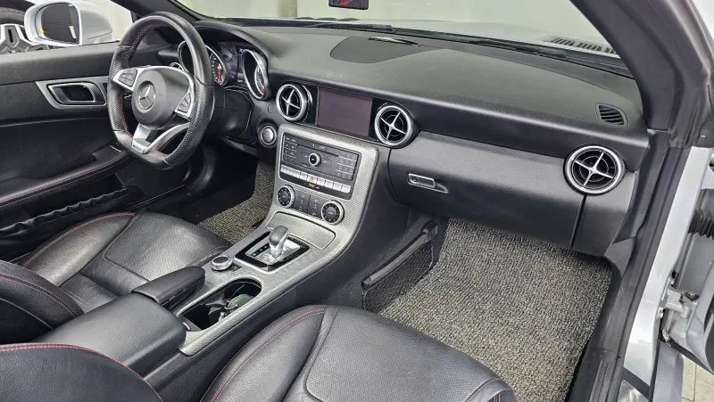 Mercedes-Benz SLC-Class