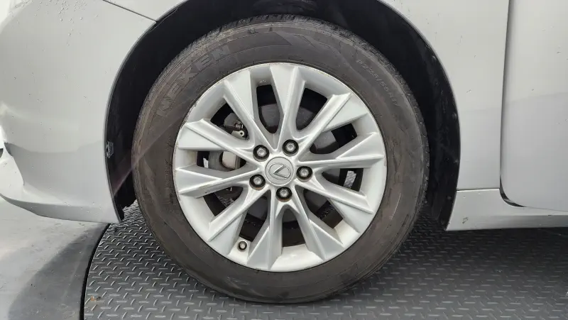 Lexus ES300h