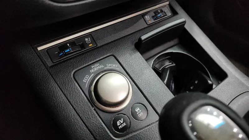 Lexus ES300h