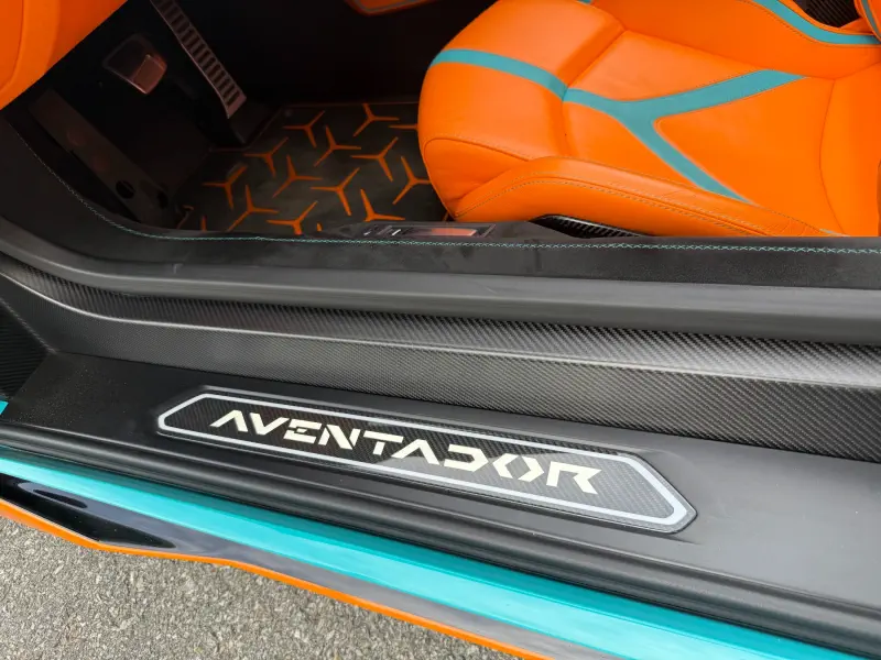 Lamborghini Aventador