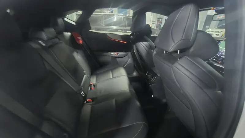 Lexus NX450h+