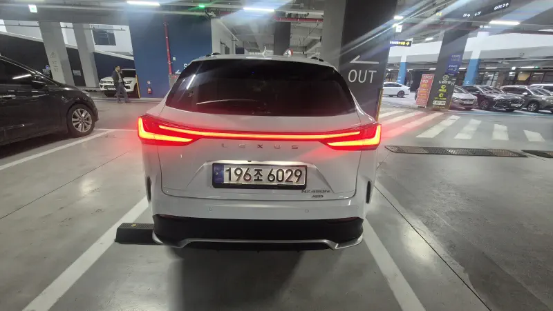 Lexus NX450h+