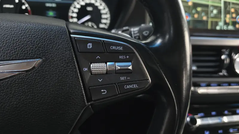 Genesis EQ900