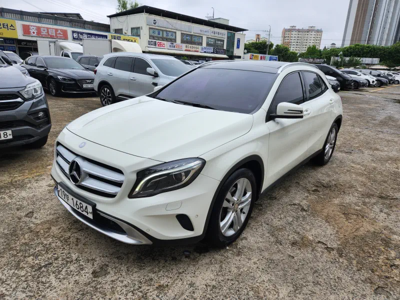 Mercedes-Benz GLA-Class