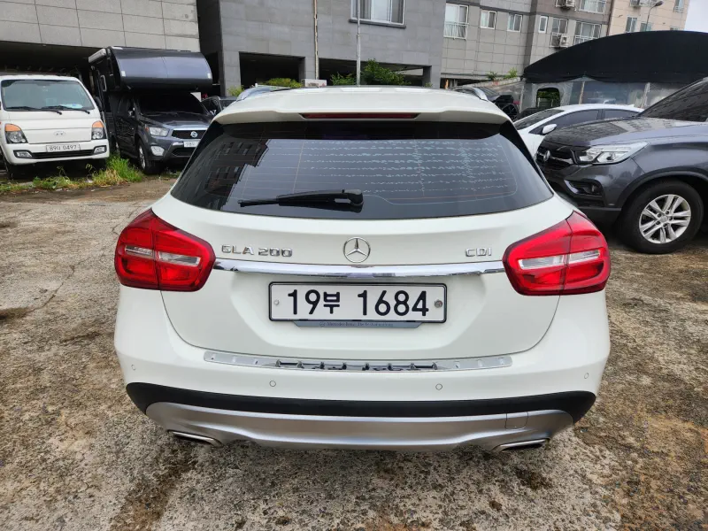 Mercedes-Benz GLA-Class