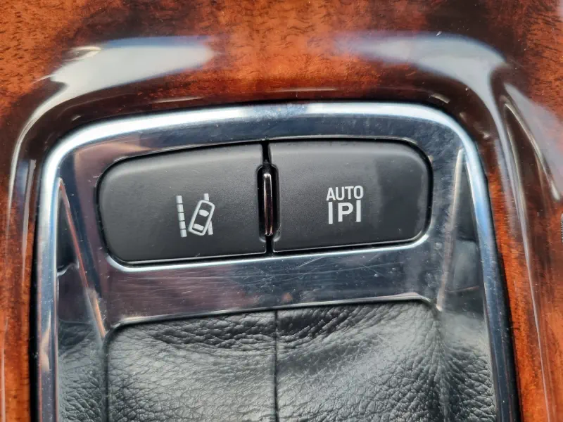 Lincoln MKS