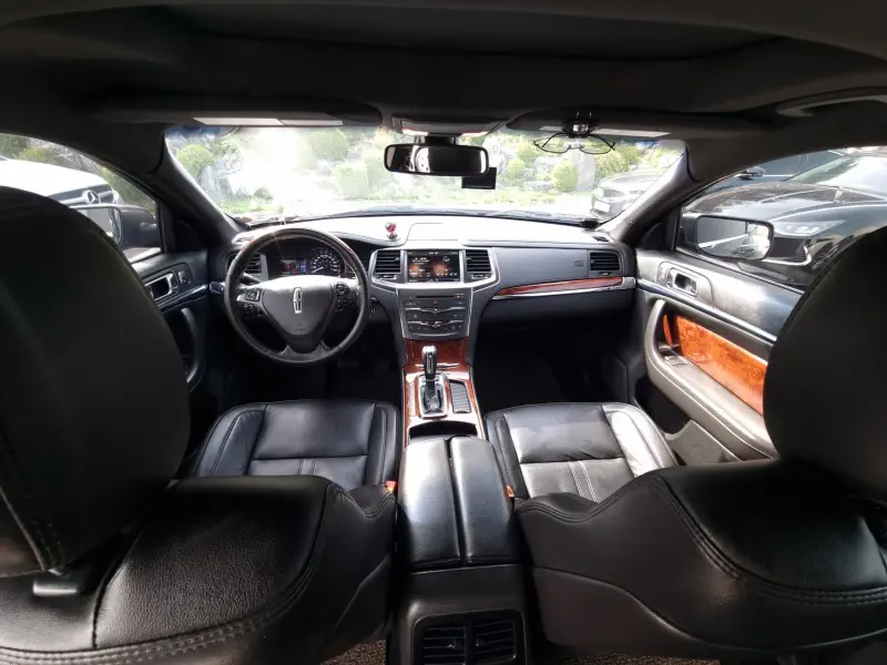 Lincoln MKS