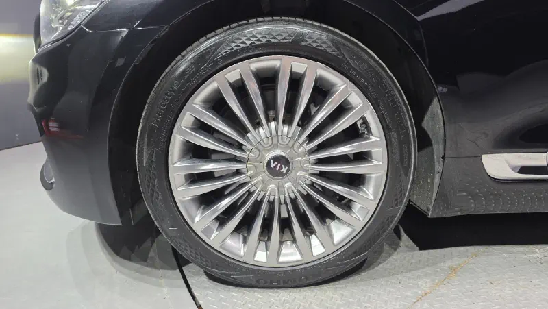 Kia K9