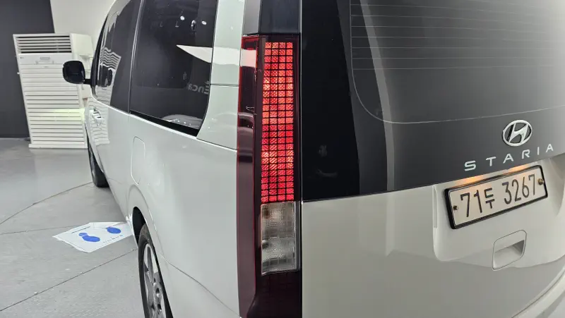 Hyundai Staria