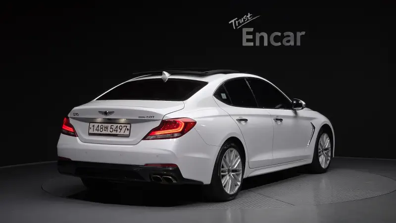 Genesis G70