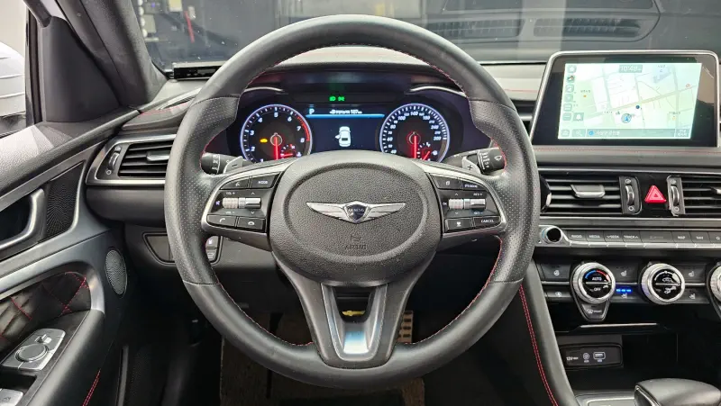 Genesis G70