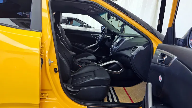 Hyundai Veloster