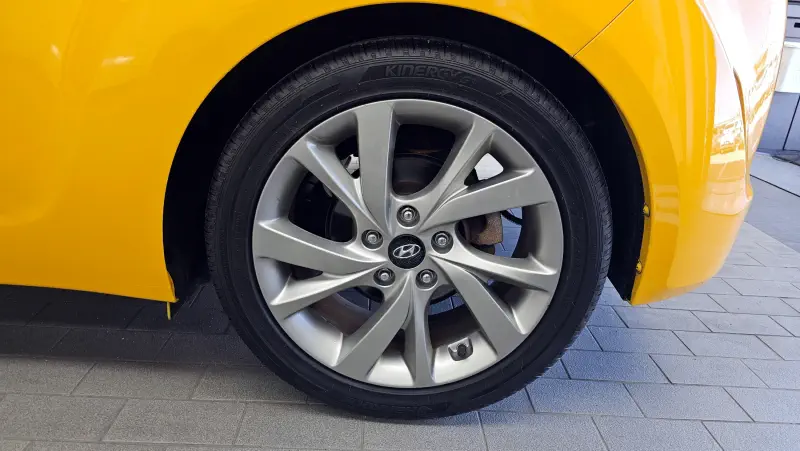 Hyundai Veloster