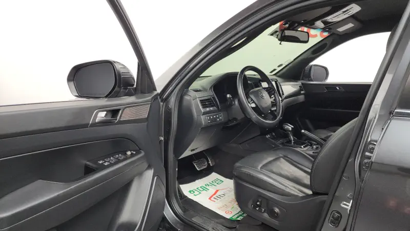 SsangYong Rexton Sports Khan