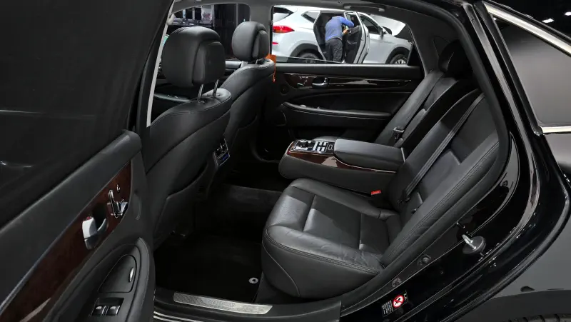 Hyundai Equus