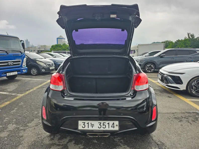 Hyundai Veloster