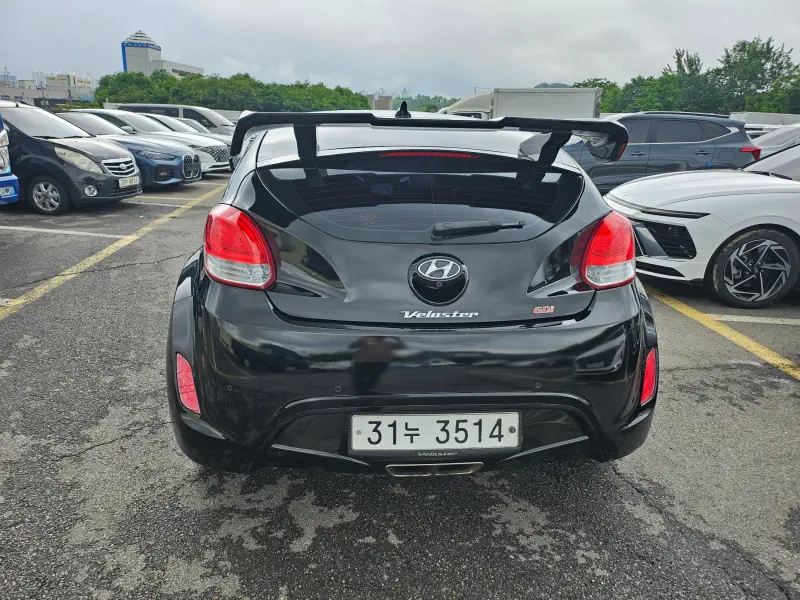 Hyundai Veloster