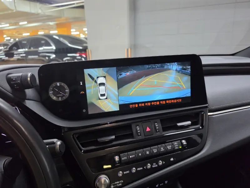Lexus ES300h