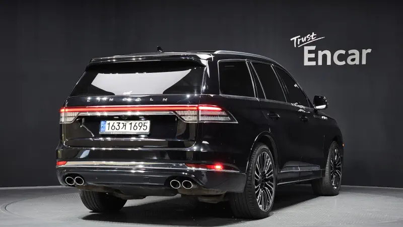 Lincoln Aviator