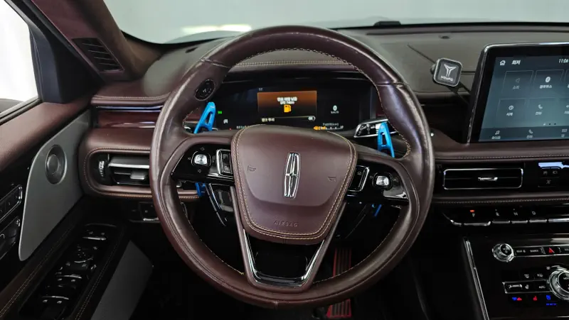 Lincoln Aviator