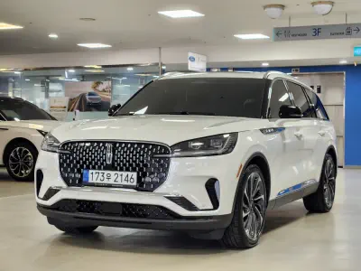 Lincoln Aviator