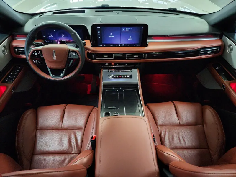 Lincoln Aviator
