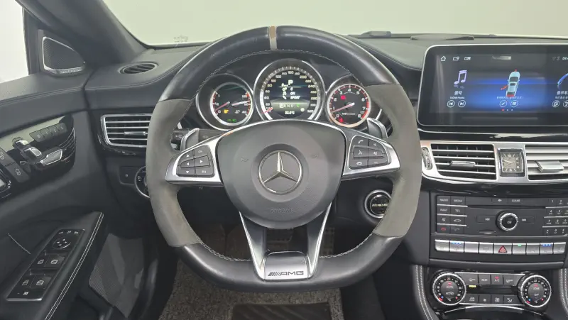 Mercedes-Benz CLS-Class