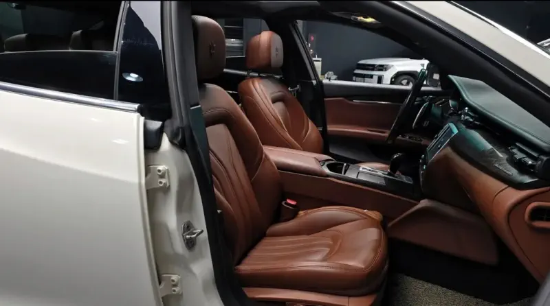 Maserati Quattroporte