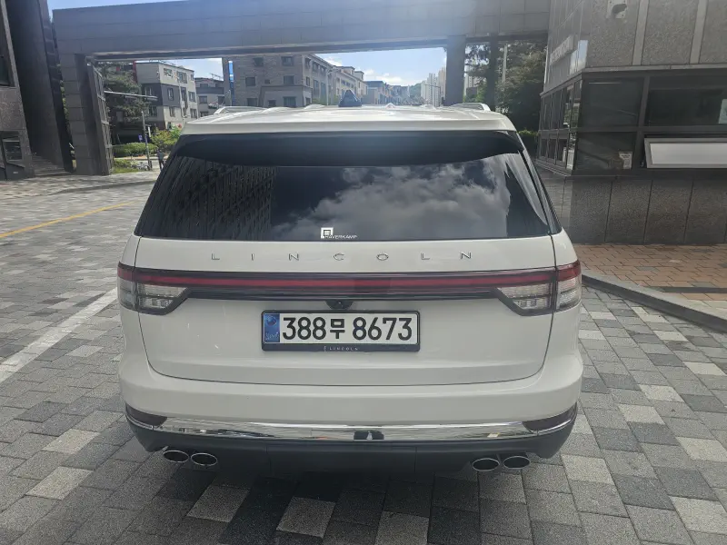 Lincoln Aviator