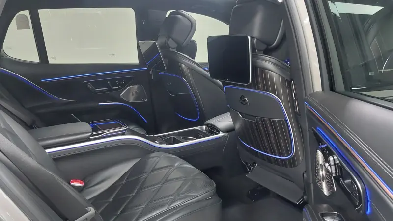 Mercedes-Benz EQS SUV