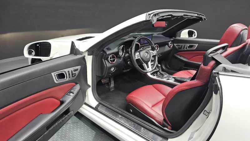 Mercedes-Benz SLK-Class