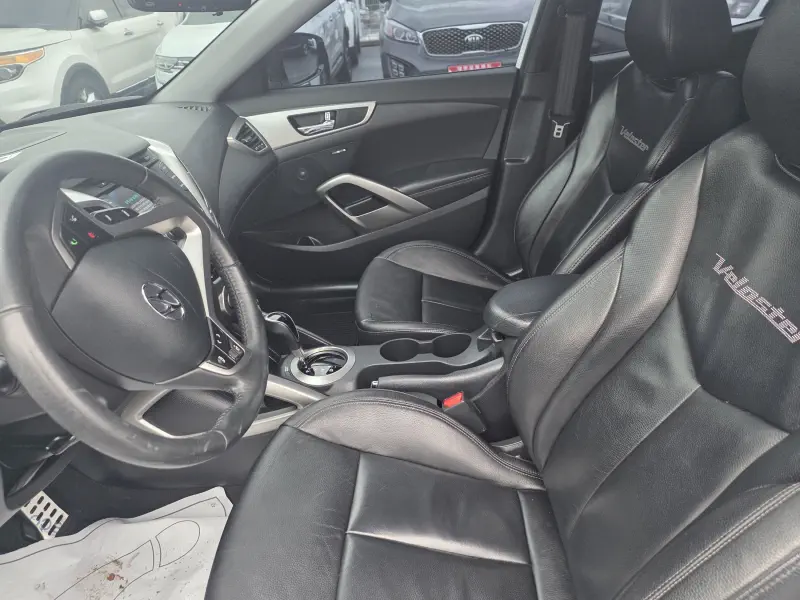 Hyundai Veloster
