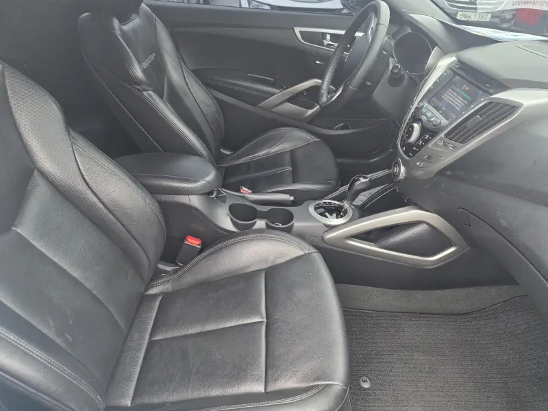 Hyundai Veloster