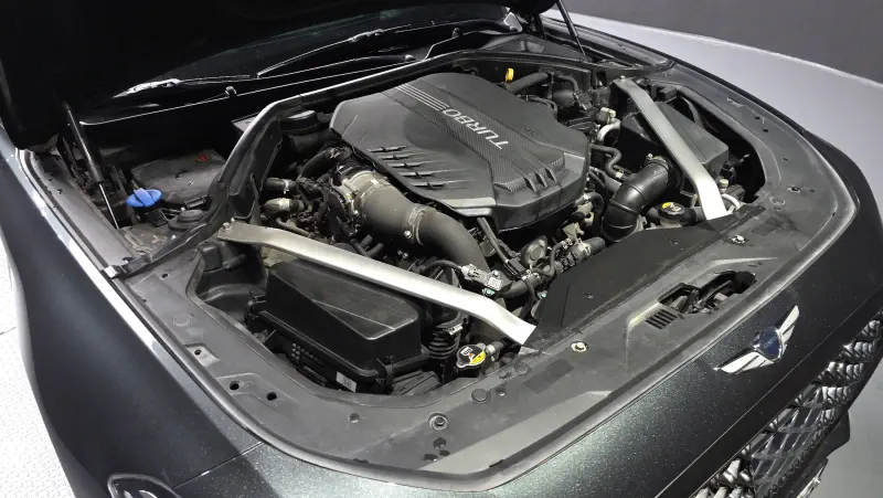 Genesis G70