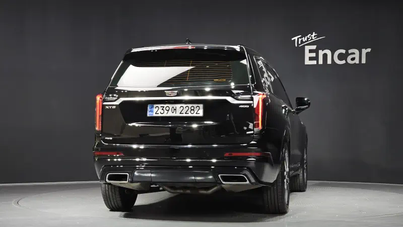 Cadillac XT6