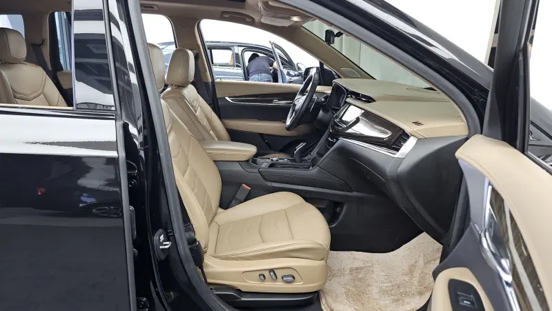 Cadillac XT6