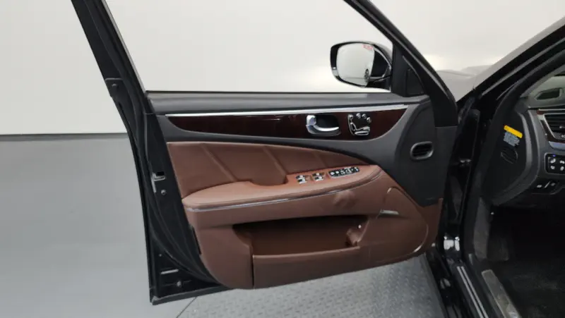 Hyundai Equus