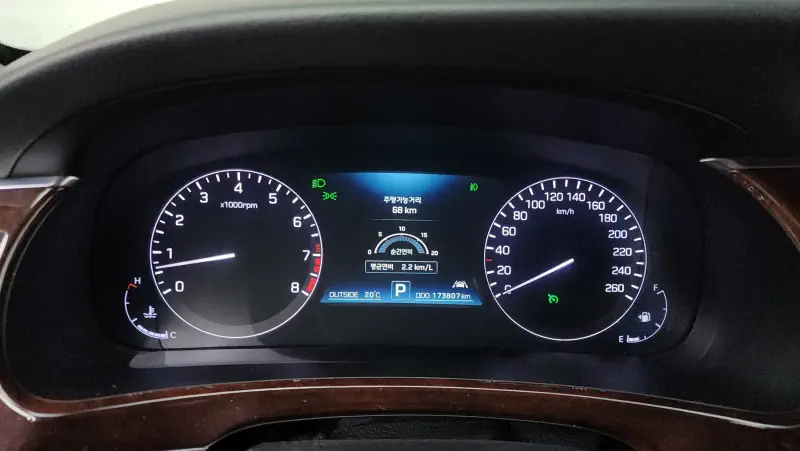 Hyundai Equus