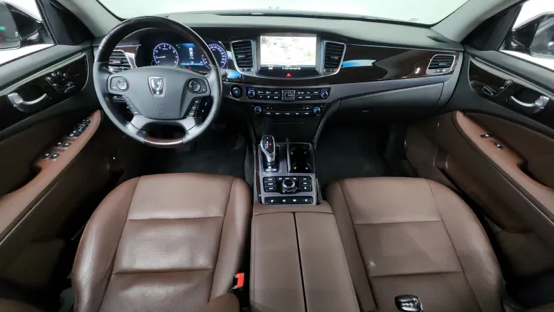 Hyundai Equus