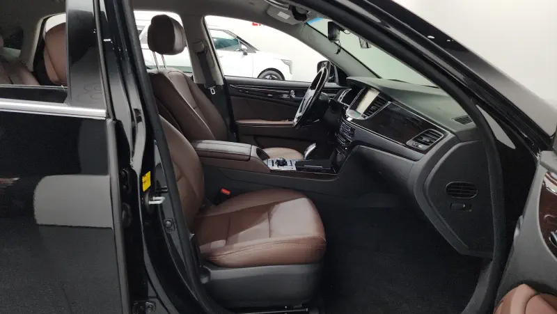 Hyundai Equus