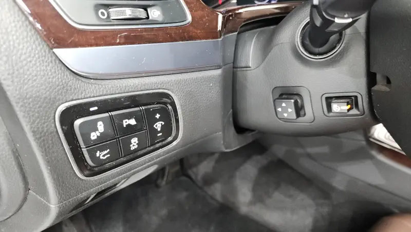 Hyundai Equus