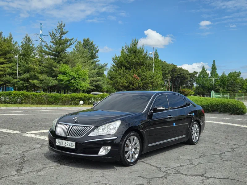 Hyundai Equus
