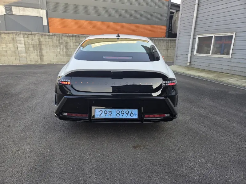 Hyundai Ioniq 6